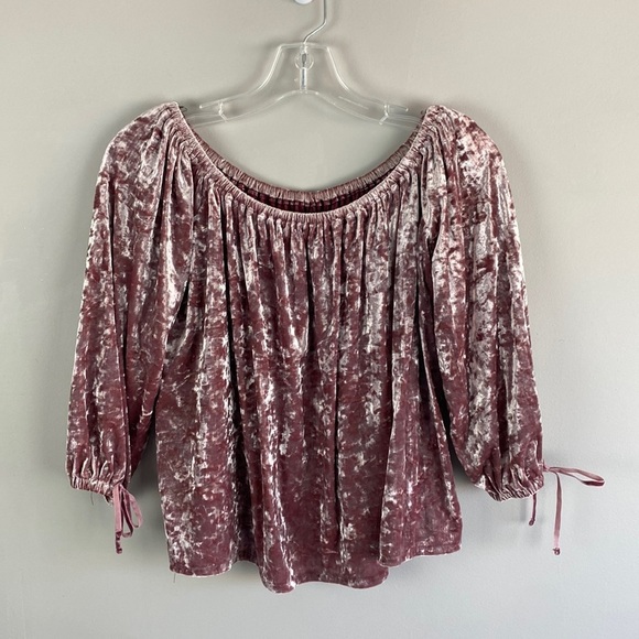American Eagle Pink Crushed Velvet Off The Shoulder Peasant Top Size Small Fairy - Picture 2 of 13